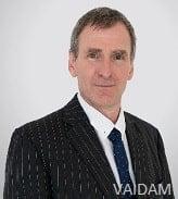 Dr. Martin Moody