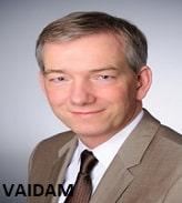 Dr. Peter Borchmann