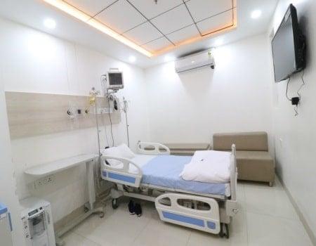 IPSC Pain and Spine Hospital, Delhi 3