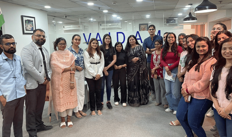 Dr. Nidhi Rawal visits to Vaidam Office