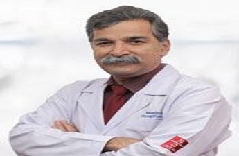 Dr Anantheshwar YN - Cirurgião Plástico