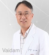 Dr. Kang Shin-Hyuk