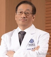 Dr. Kwon Hyeok-moon