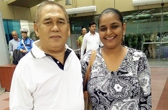Доктор Джоэл Наварро Тразо с женой