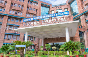 Hospital de Sharda, Greater Noida